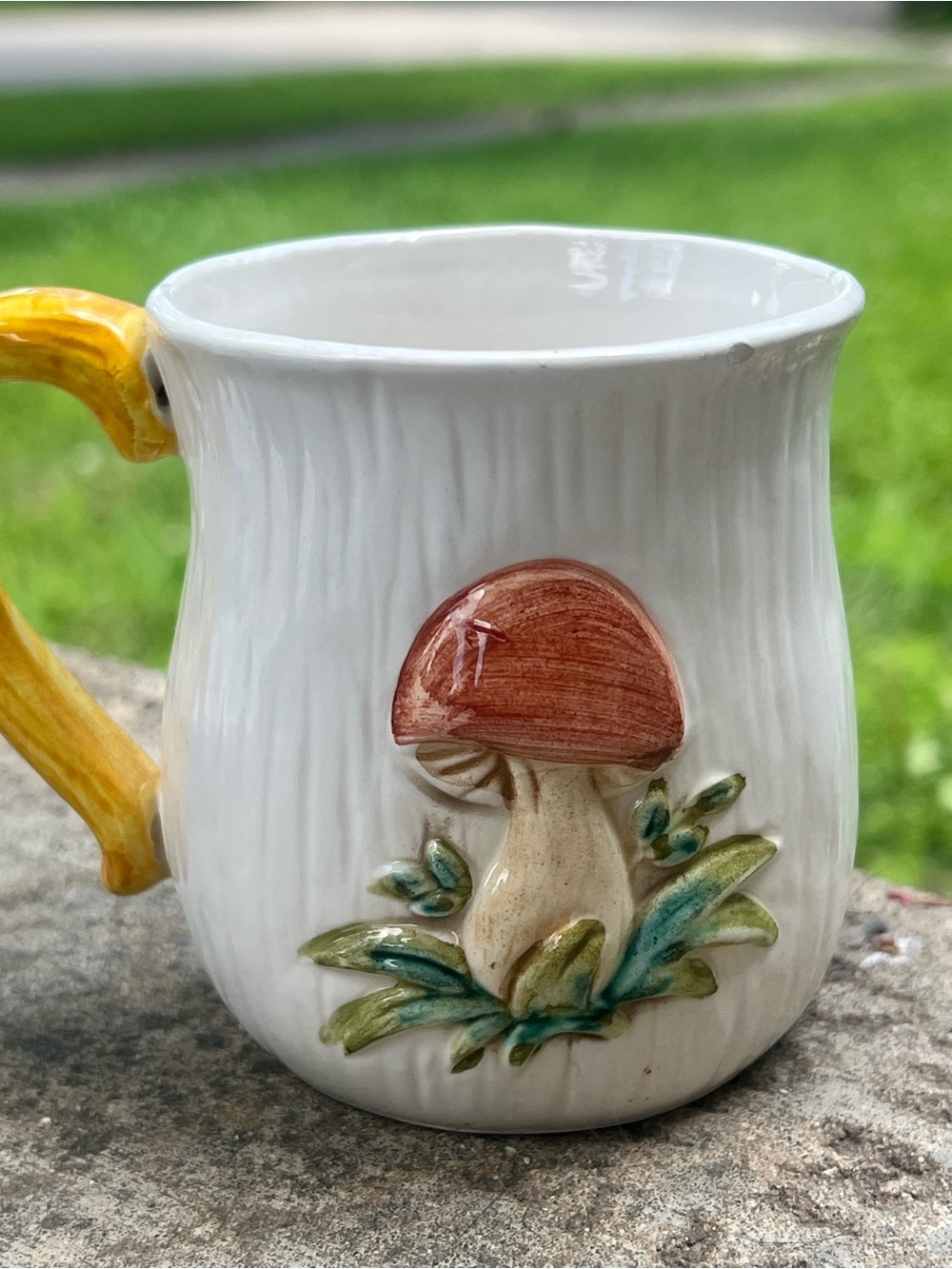 Vintage Woodland Mushroom Mug Embossed Ceramic Coffee Cup Yellow Handle - Picture 2 of 4